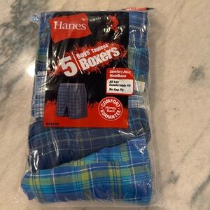 Hanes XL boy boxer, plaid, blues, tagless, comfort flex waistband, new in pack